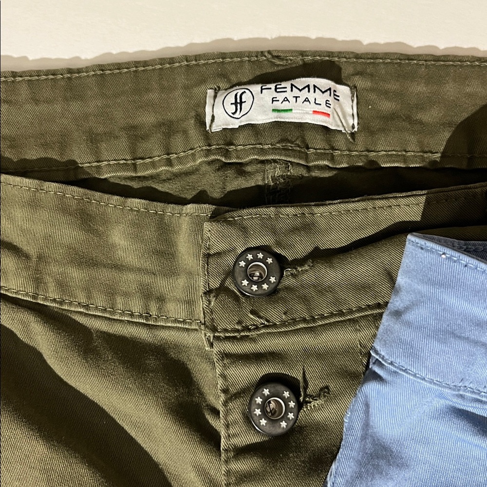 Femme Fatale Made in Italy set of 3 Pairs of Straight Leg pants sz Large Green - Picture 4 of 10